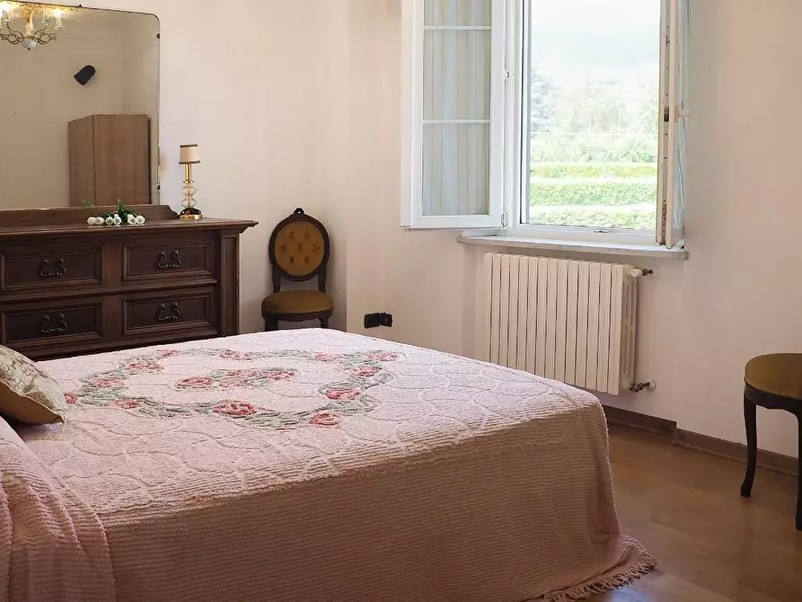 Immagine 22 di Villa in vendita  a Capannori