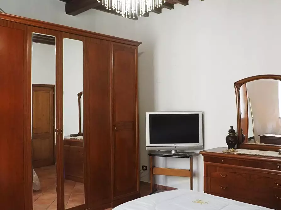 Immagine 27 di Villa in vendita  a Capannori