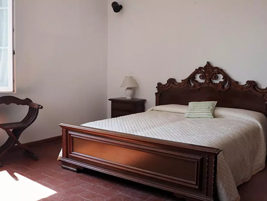 Immagine 19 di Villa in vendita  a Capannori