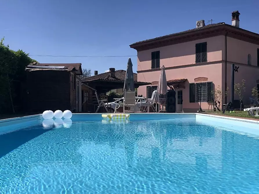 Immagine 6 di Villa in vendita  a Capannori