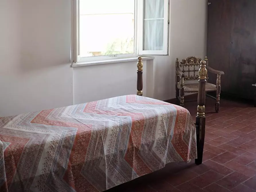 Immagine 25 di Villa in vendita  a Capannori