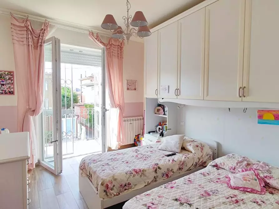 Immagine 13 di Villetta a schiera in vendita  a Viareggio