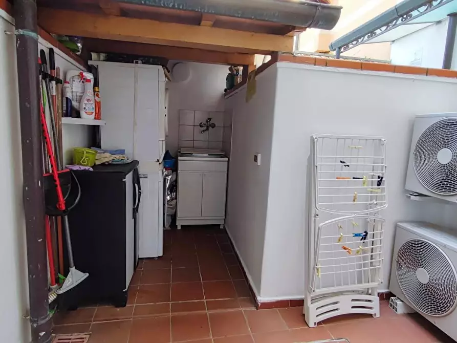 Immagine 19 di Villetta a schiera in vendita  a Viareggio