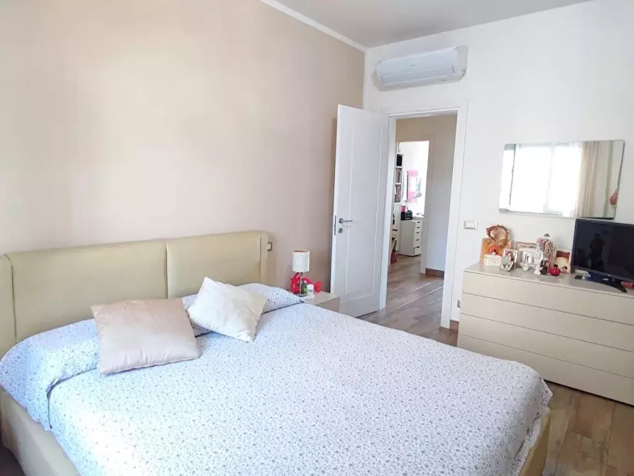 Immagine 12 di Villetta a schiera in vendita  a Viareggio