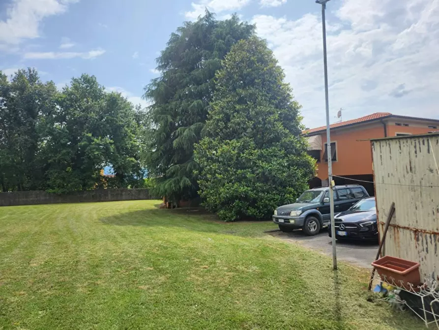 Immagine 2 di Casa indipendente in vendita  a Capannori