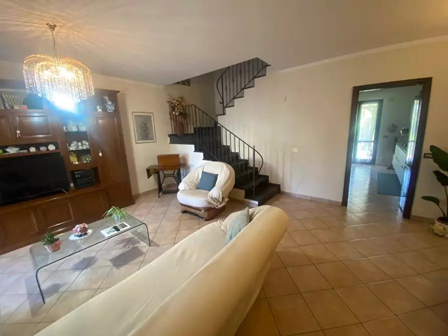 Immagine 2 di Villetta a schiera in vendita  a San Giuliano Terme