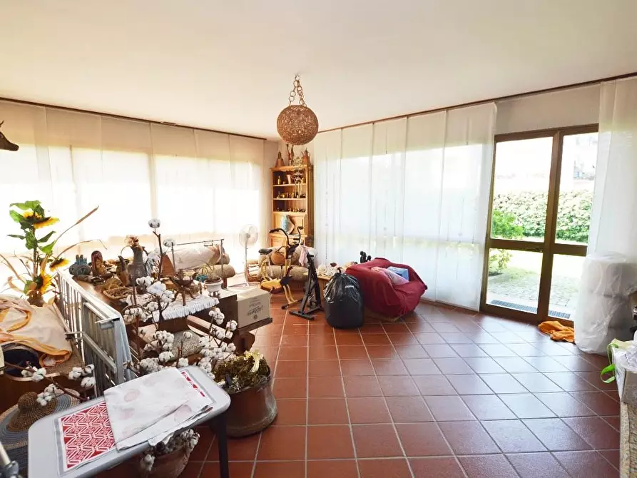 Immagine 8 di Villa in vendita  a San Giuliano Terme