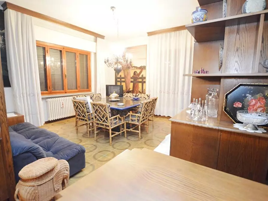 Immagine 18 di Villa in vendita  a San Giuliano Terme