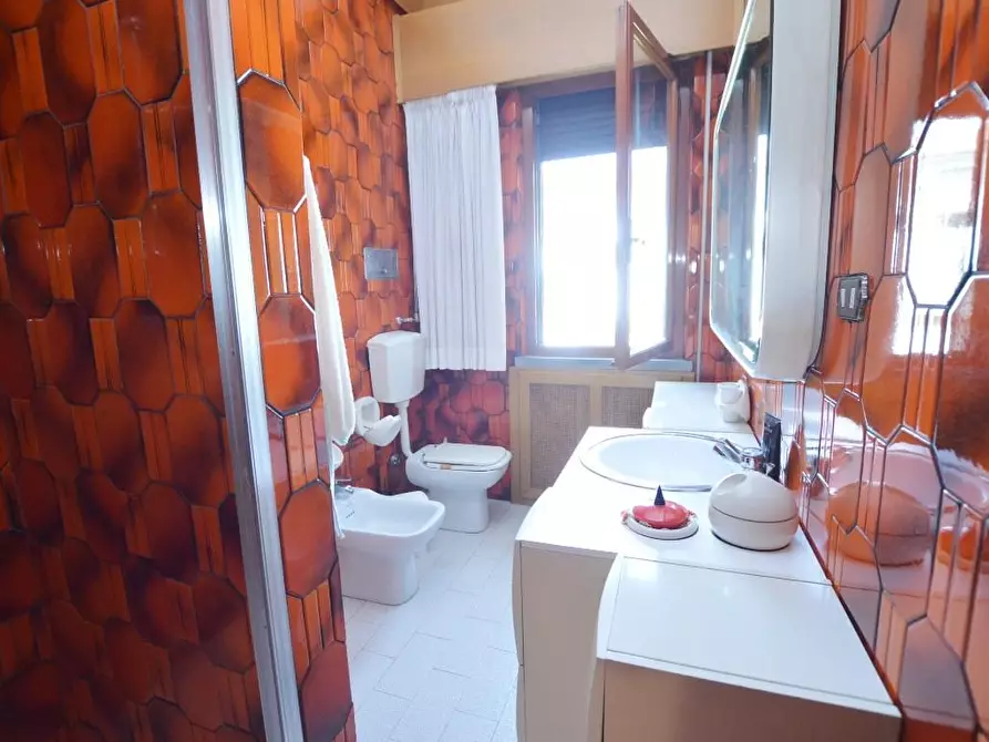 Immagine 24 di Villa in vendita  a San Giuliano Terme