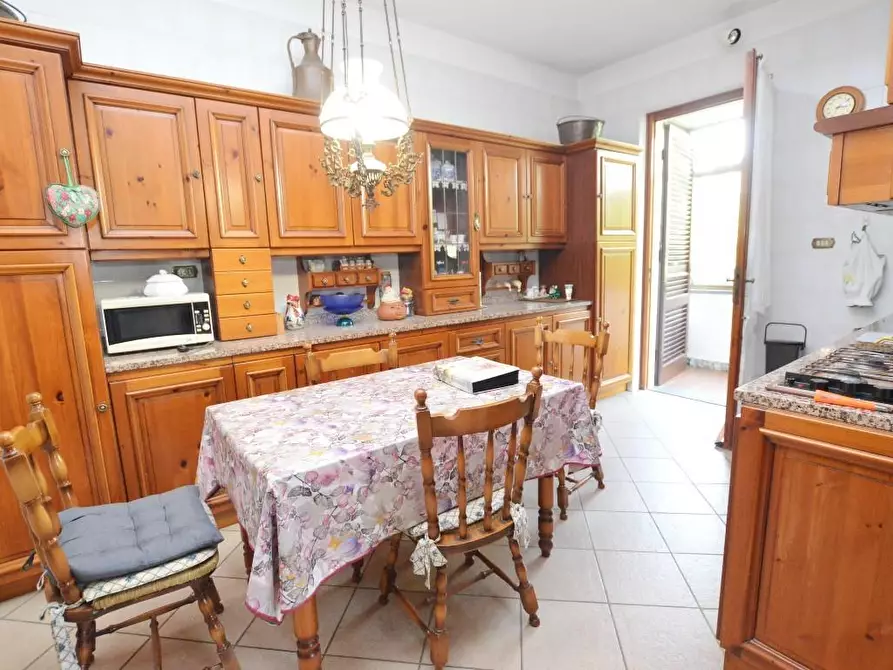 Immagine 12 di Villa in vendita  a San Giuliano Terme