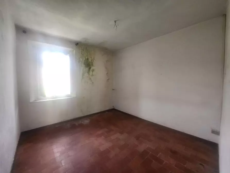 Immagine 3 di Rustico / casale in vendita  a Capannori