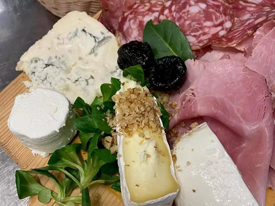 Immagine 9 di Bar / Ristorante in vendita  a Milano