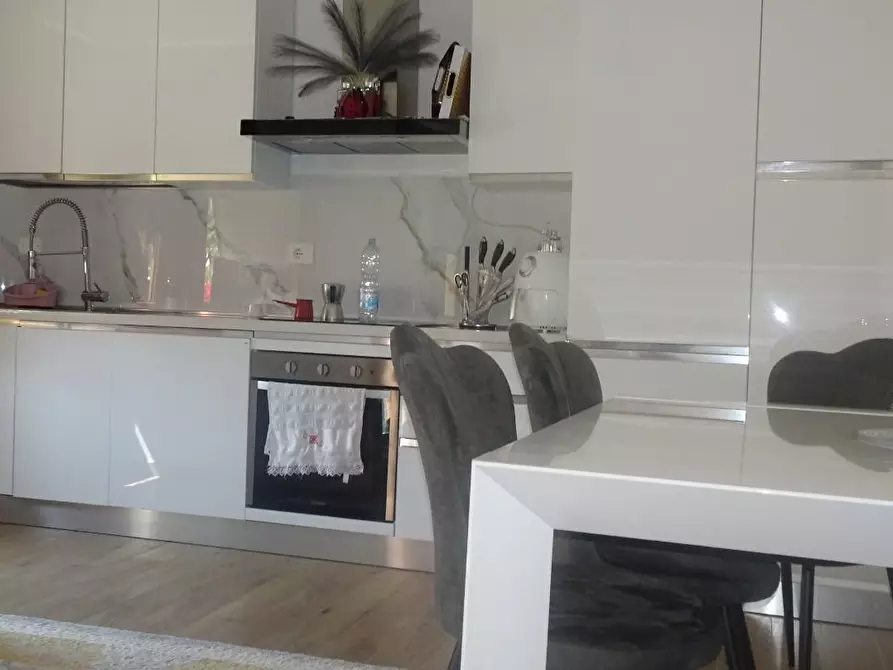 Immagine 25 di Appartamento in vendita  a Cascina