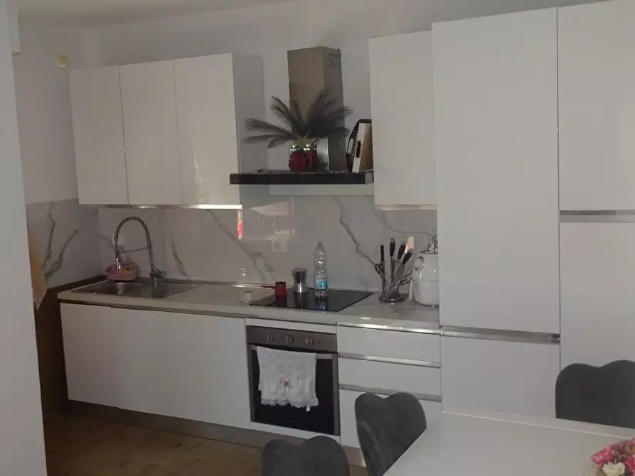 Immagine 21 di Appartamento in vendita  a Cascina