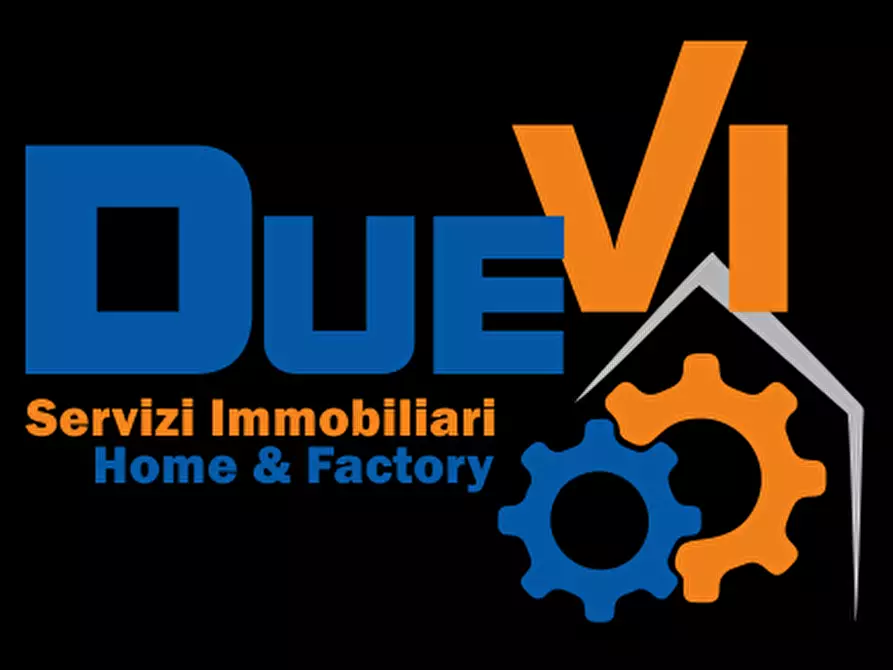 Immagine 2 di Attività commerciale in vendita  a Torino