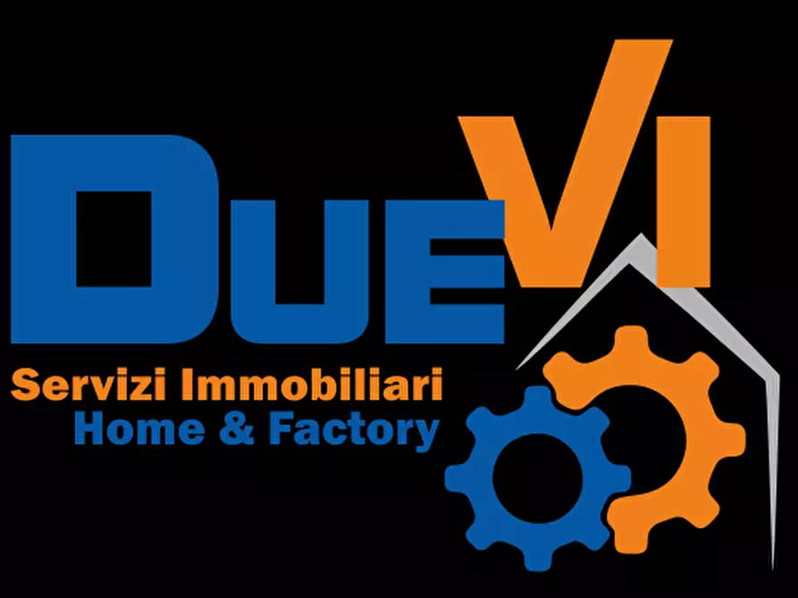 Immagine 1 di Attività commerciale in vendita  a Torino