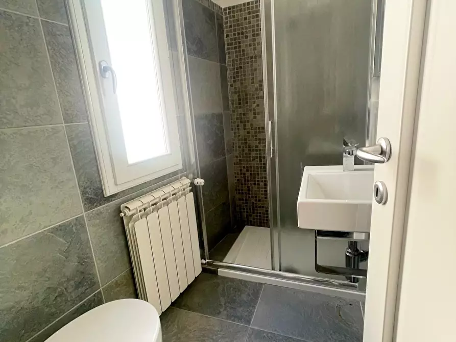 Immagine 9 di Appartamento in vendita  a Poggibonsi