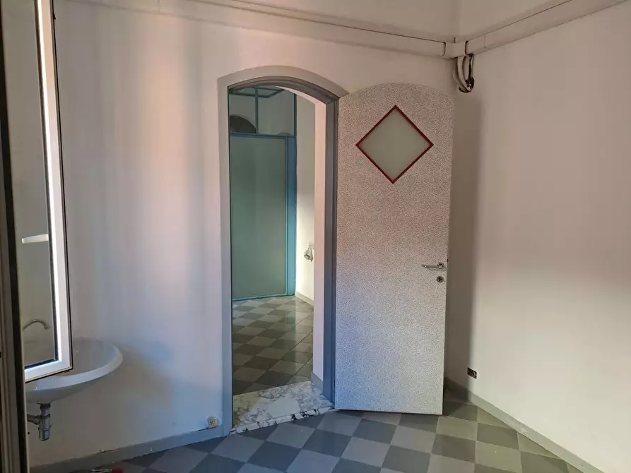 Immagine 5 di Ufficio in affitto  a Pisa