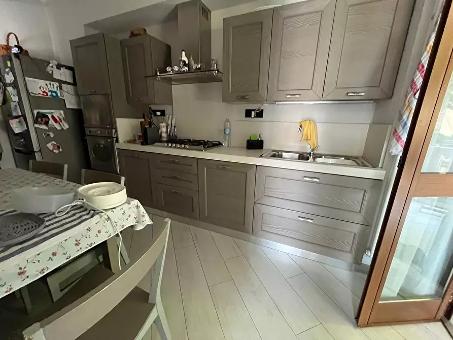 Immagine 6 di Appartamento in vendita  a Massa