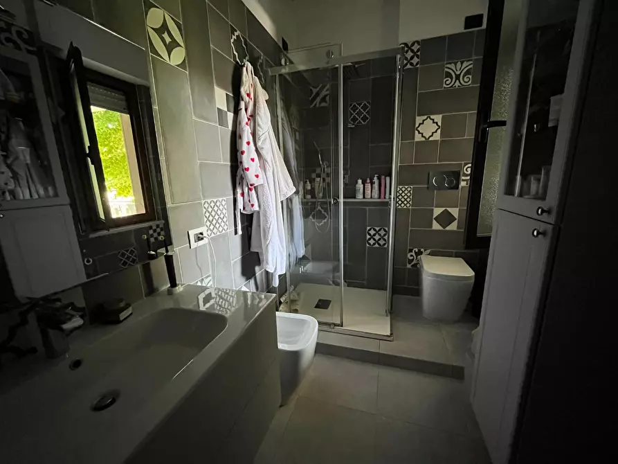 Immagine 10 di Appartamento in vendita  a Massa