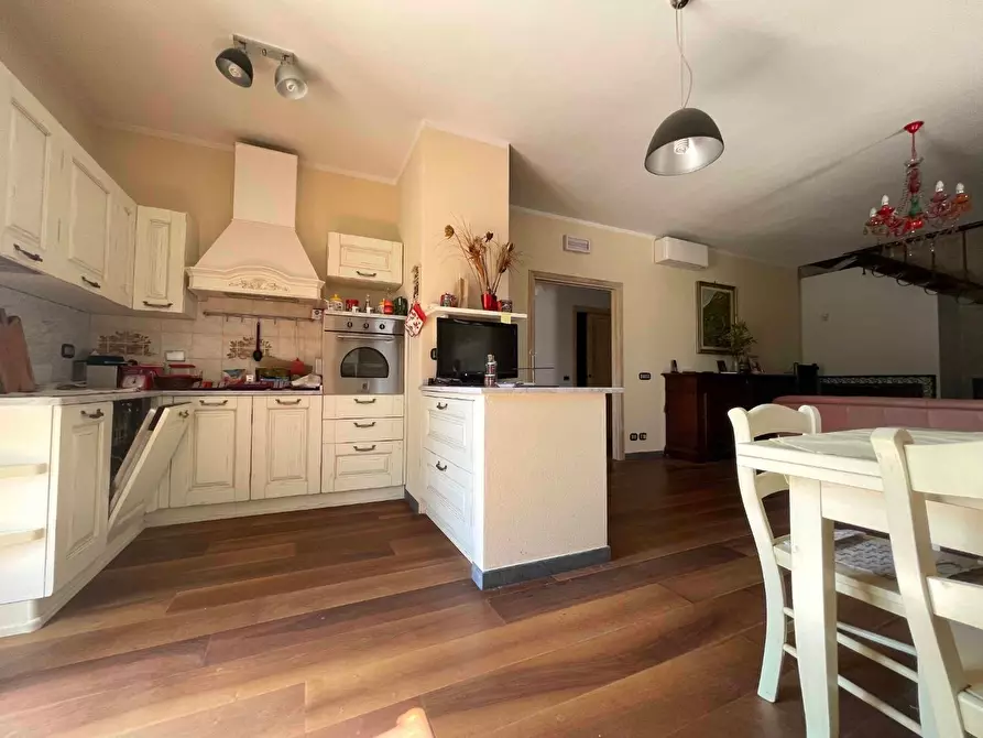 Immagine 9 di Casa semindipendente in vendita  a Riccò Del Golfo Di Spezia