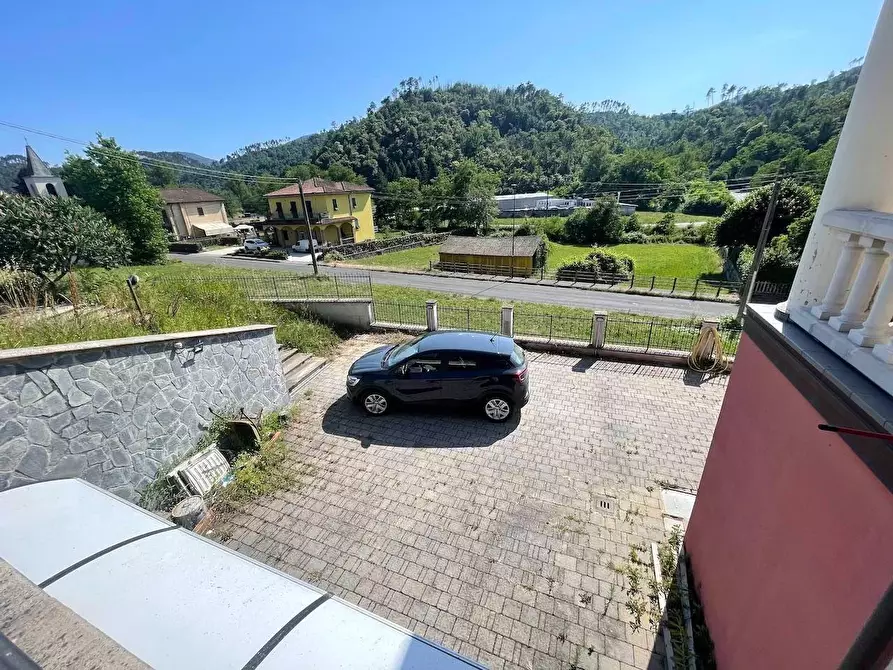 Immagine 4 di Casa semindipendente in vendita  a Riccò Del Golfo Di Spezia