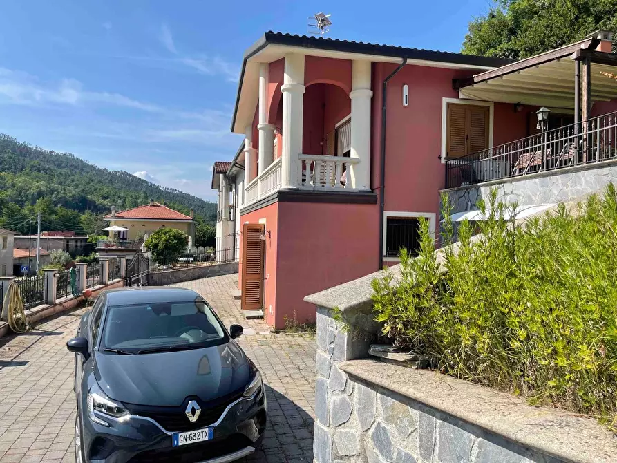 Immagine 3 di Casa semindipendente in vendita  a Riccò Del Golfo Di Spezia