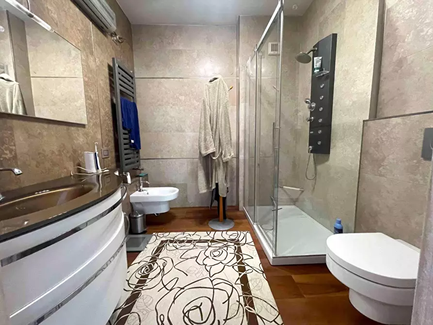 Immagine 25 di Casa semindipendente in vendita  a Riccò Del Golfo Di Spezia