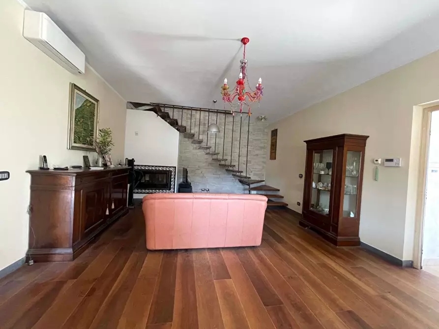 Immagine 5 di Casa semindipendente in vendita  a Riccò Del Golfo Di Spezia