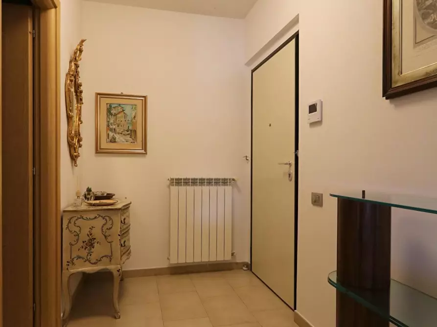 Immagine 19 di Appartamento in vendita  a Pontedera