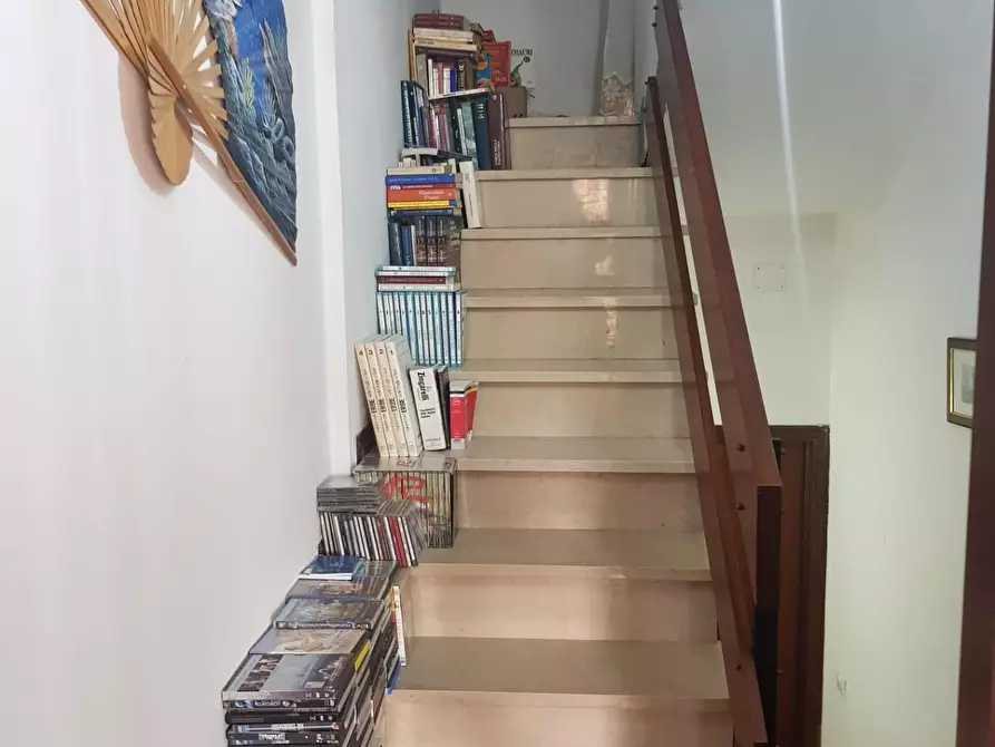 Immagine 13 di Villetta a schiera in vendita  a Viareggio