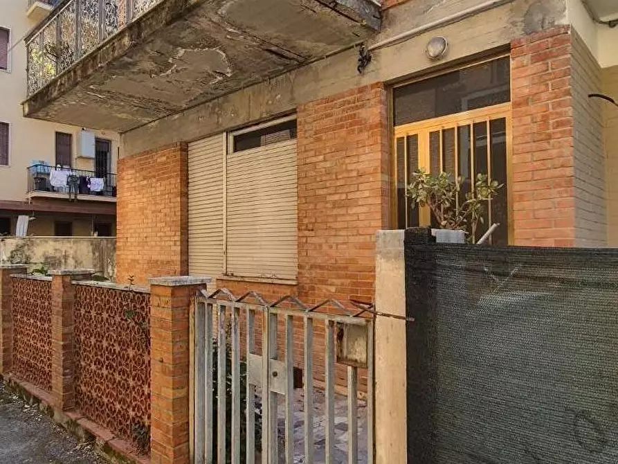 Immagine 1 di Casa quadrifamiliare in vendita  a Viareggio