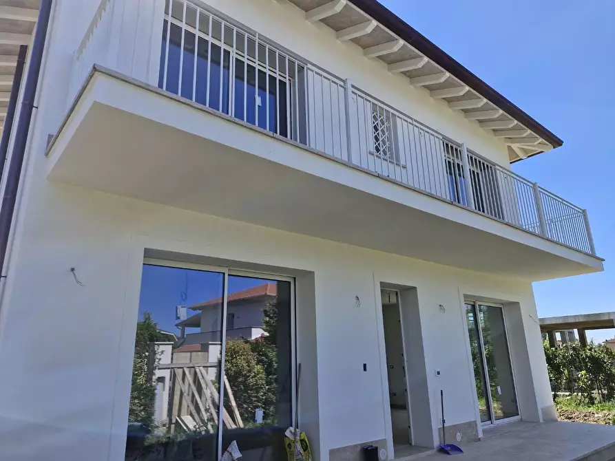 Immagine 18 di Villa in vendita  a Pietrasanta