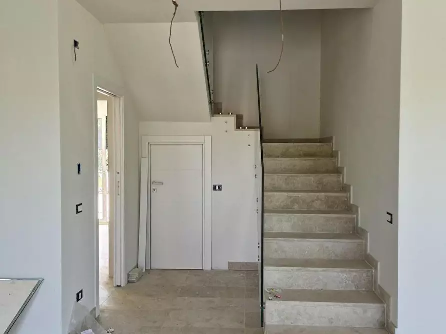 Immagine 11 di Villa in vendita  a Pietrasanta