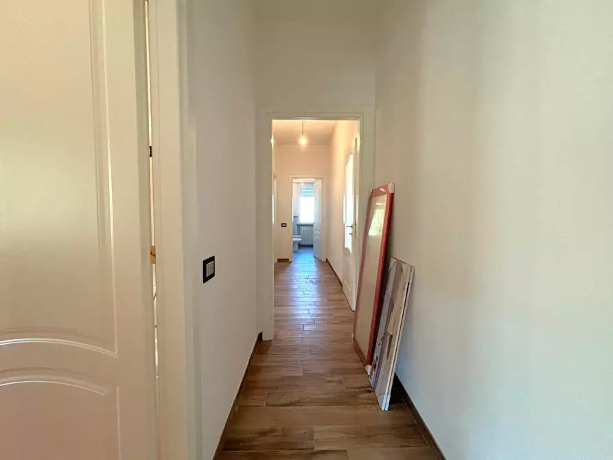 Immagine 8 di Villa in vendita  a Lucca