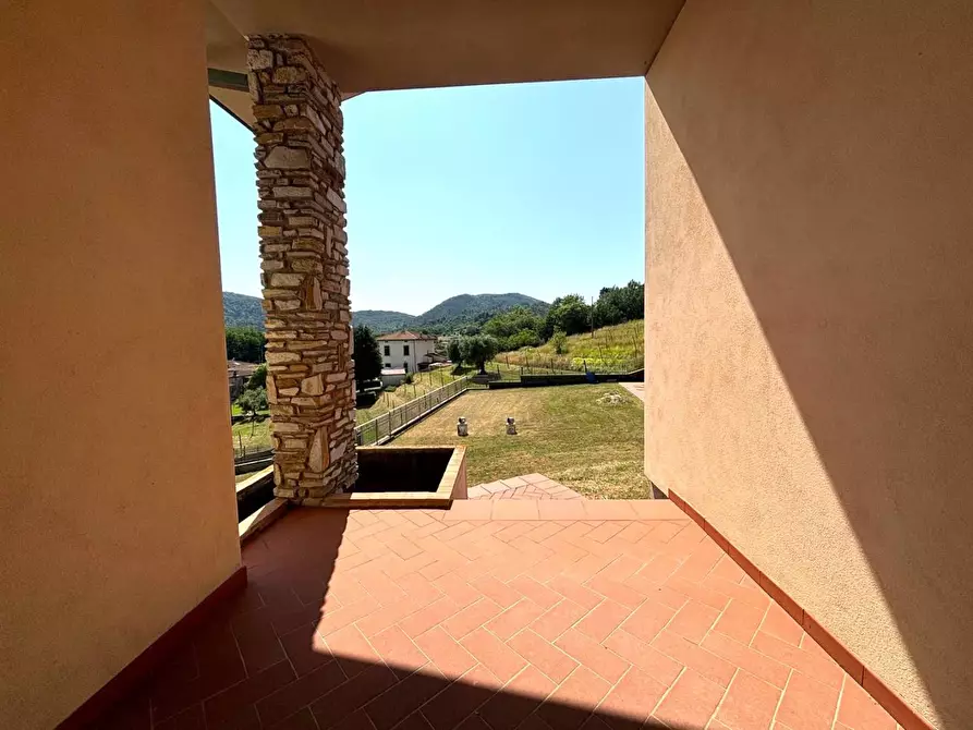 Immagine 17 di Villa in vendita  a Lucca