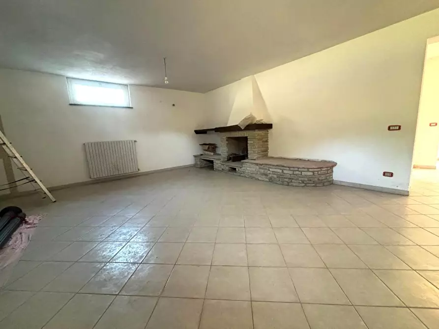 Immagine 27 di Villa in vendita  a Lucca