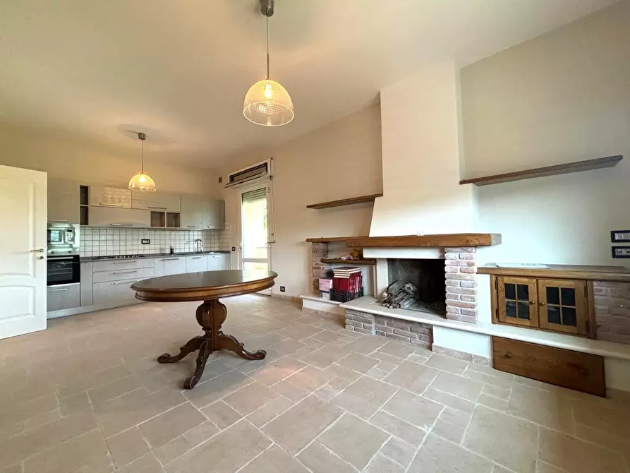 Immagine 7 di Villa in vendita  a Lucca