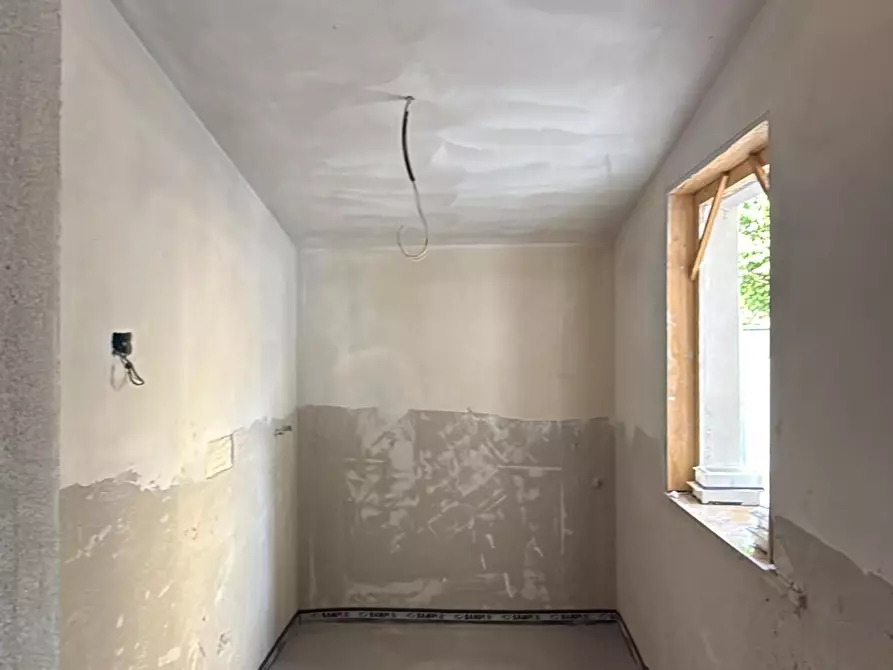 Immagine 10 di Casa indipendente in vendita  a Reggio Nell'emilia