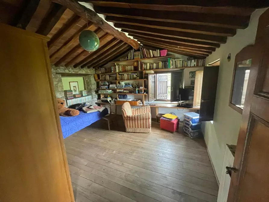 Immagine 12 di Rustico / casale in vendita  a Borgo A Mozzano