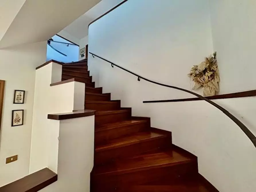 Immagine 4 di Appartamento in vendita  a Crespina Lorenzana