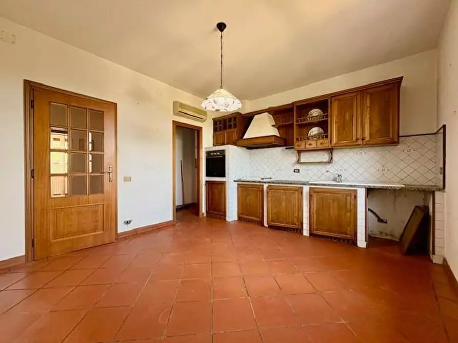 Immagine 25 di Appartamento in vendita  a Crespina Lorenzana