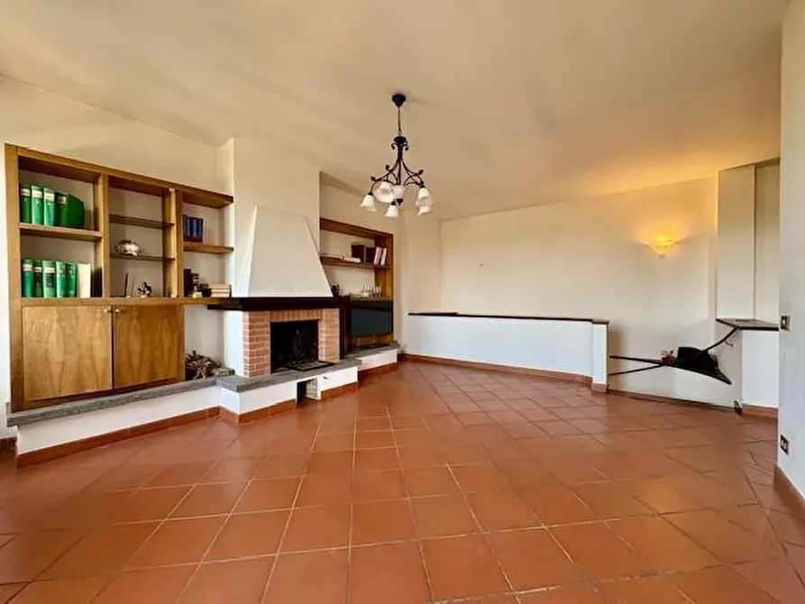 Immagine 10 di Appartamento in vendita  a Crespina Lorenzana