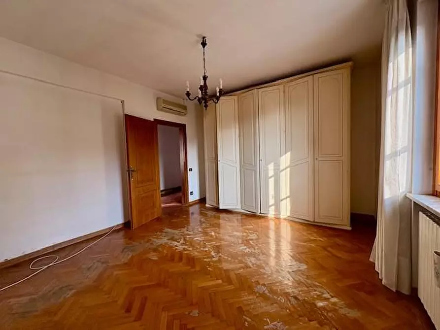 Immagine 33 di Appartamento in vendita  a Crespina Lorenzana