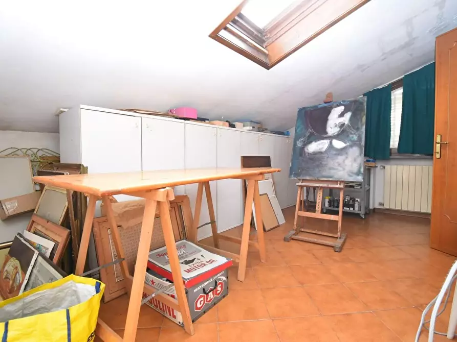 Immagine 19 di Casa trifamiliare in vendita  a Pietrasanta