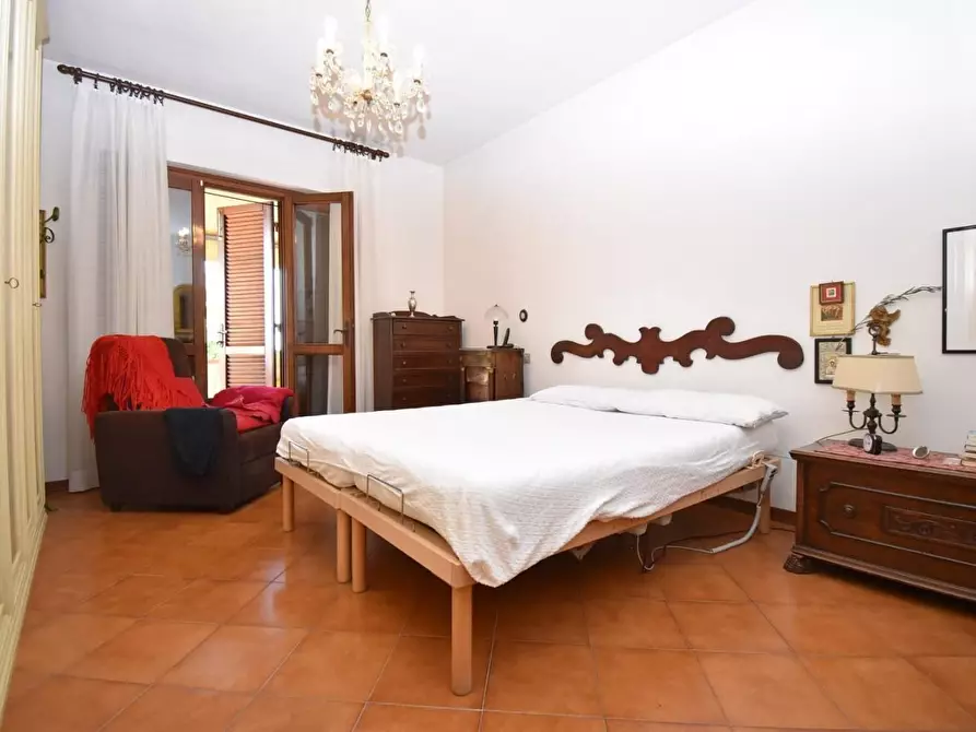 Immagine 17 di Casa trifamiliare in vendita  a Pietrasanta