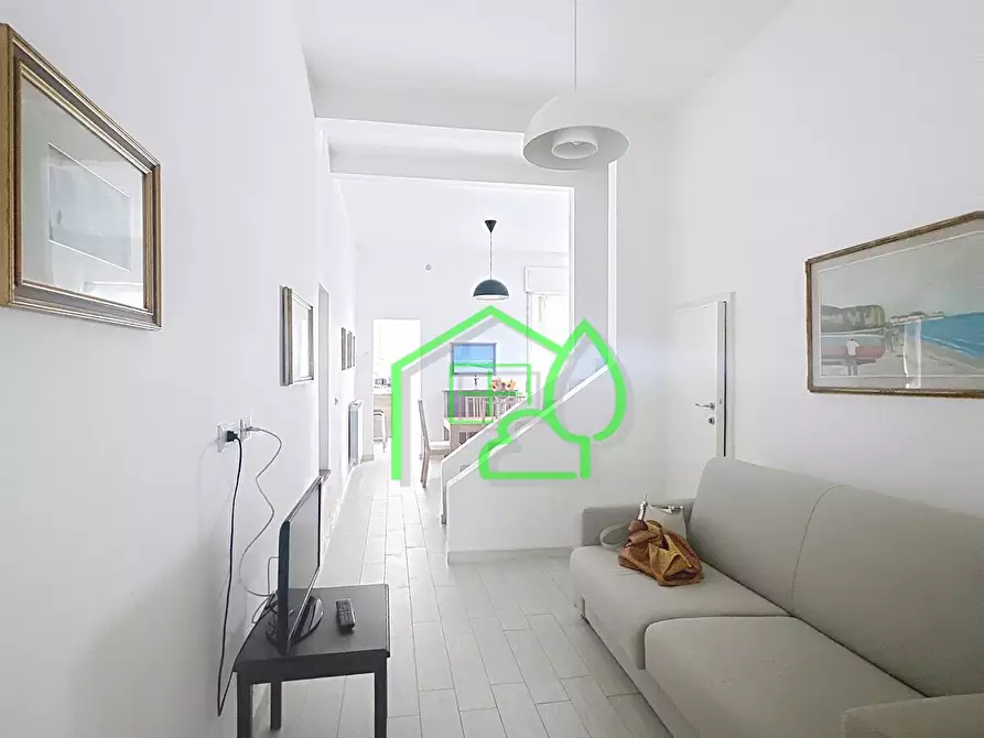 Immagine 2 di Appartamento in vendita  a Viareggio