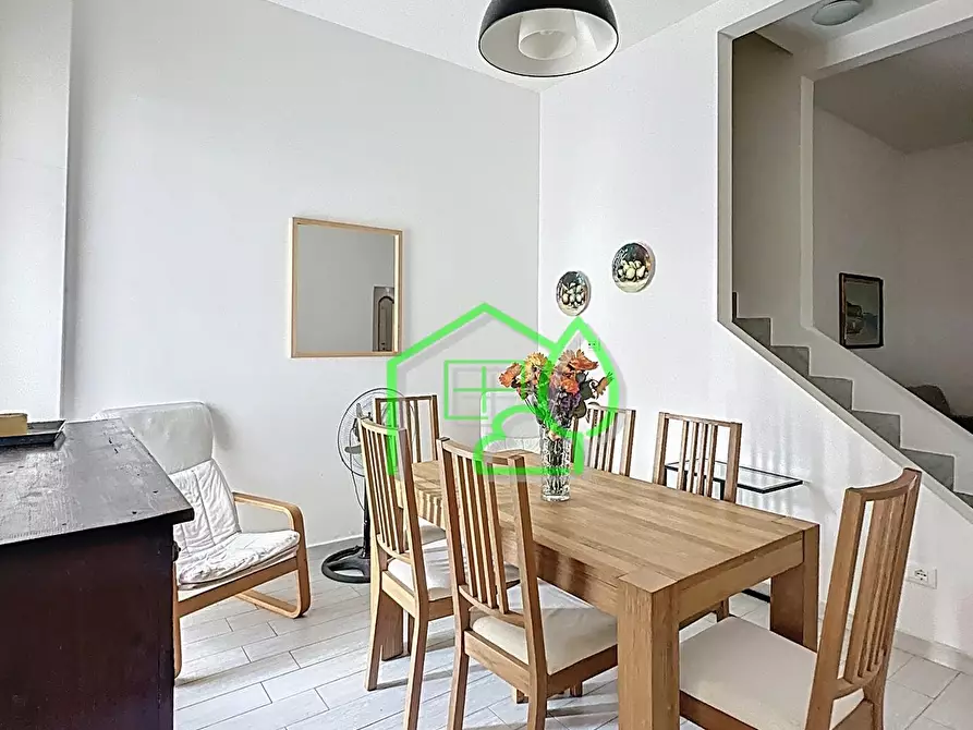 Immagine 4 di Appartamento in vendita  a Viareggio