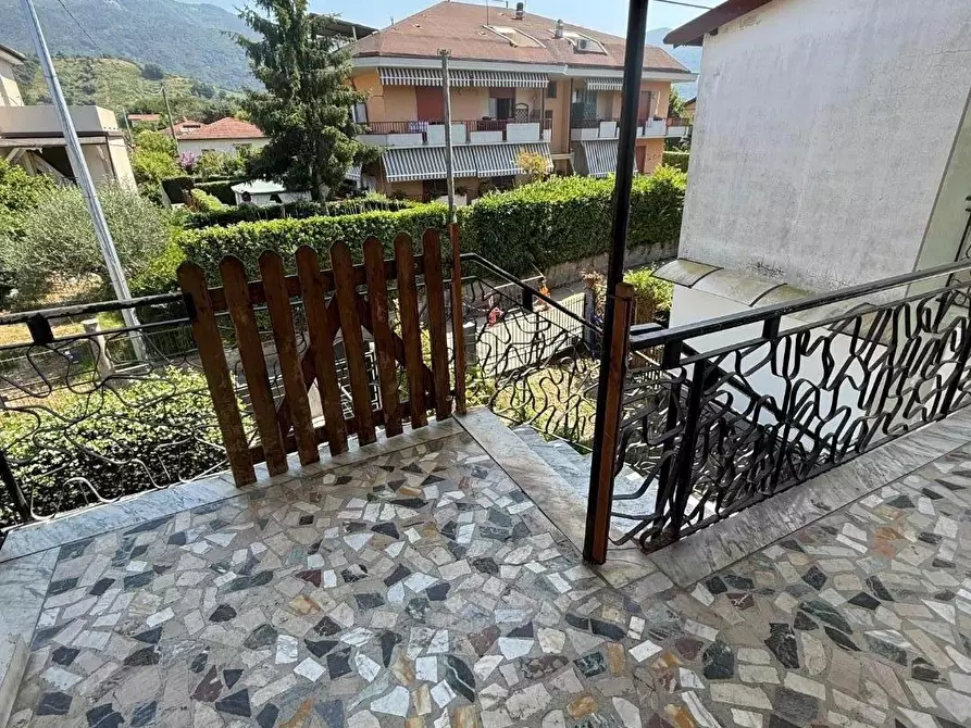 Immagine 3 di Appartamento in vendita  a Massa