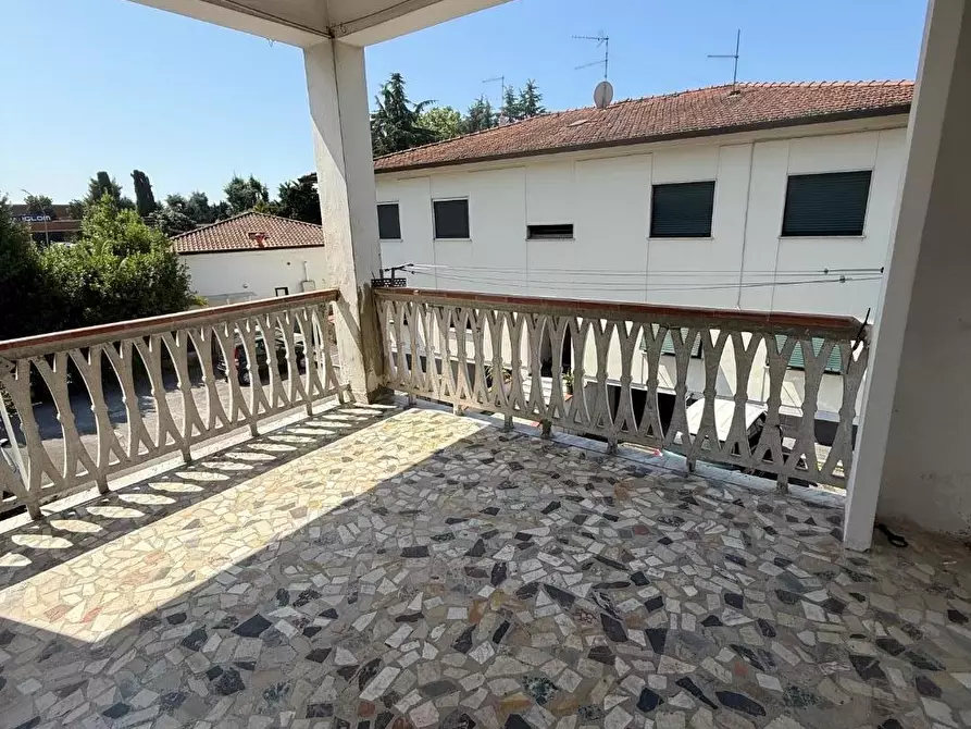 Immagine 12 di Appartamento in vendita  a Massa